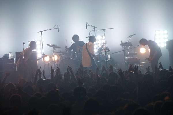 androp_0515_Zepp Tokyo01