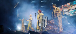 在世界末日之後，我們終將重生：SEKAI NO OWARI《Phoenix》台北公演